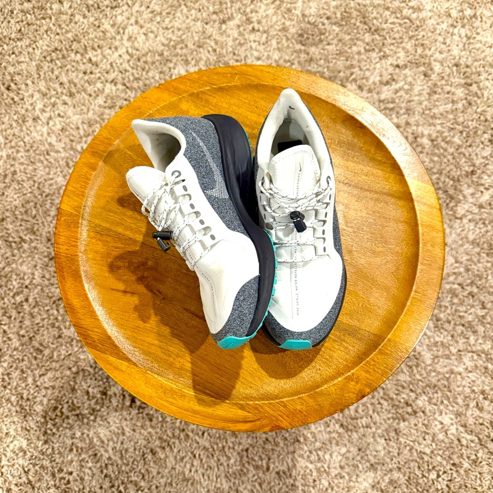 Nike Air Zoom Pegasus 35 Shield Women's Running Shoes
